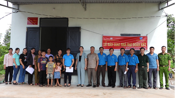 Phụ nữ huyện Ea H’Leo chung tay xây dựng quê hương giàu đẹp